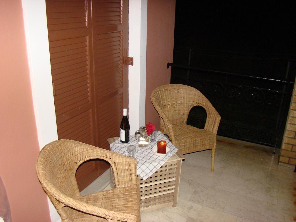 Beautiful Nearby Beach House With Garden, Private Pool And Large Yard Sidárion 객실 사진